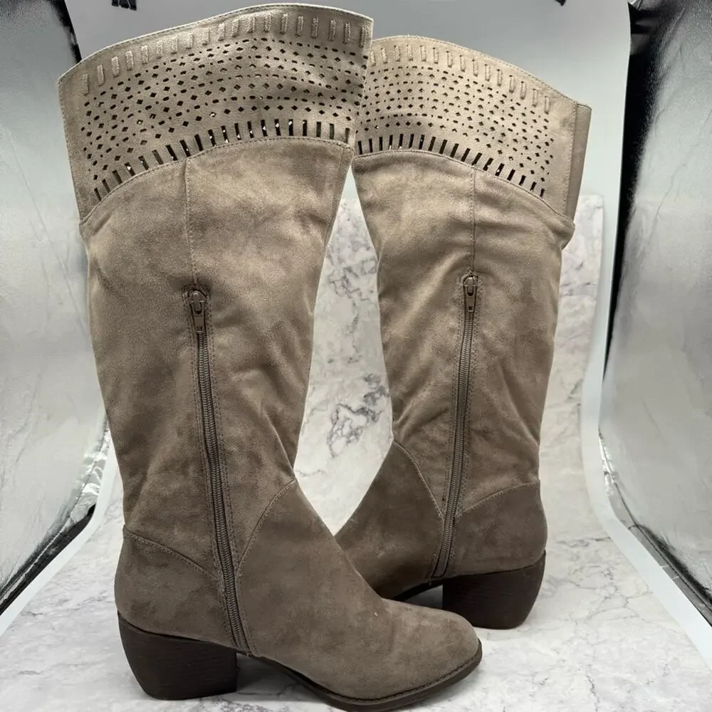 Francesca's, Tan Over the Knee Boots with Faux Suede and Chunky Heel. Size 10.